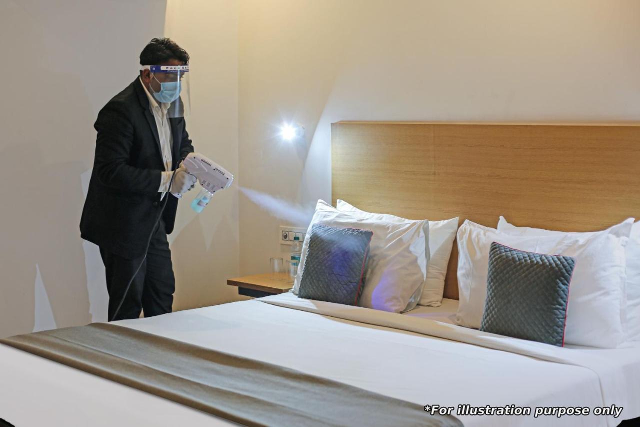 Hotel Navjivan Himatnagar Eksteriør billede